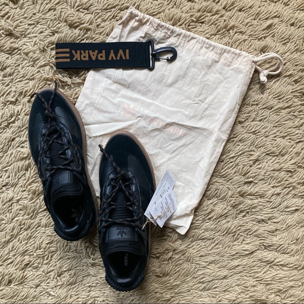 Ivy Park Adidas Originals Supersleek 72. Women's 9